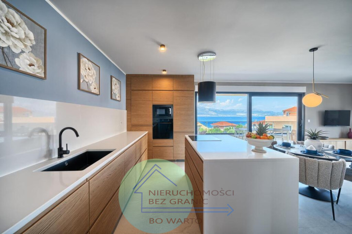 Mieszkanie Sprzedaż Slatine, Grad Split, Split-Dalmatia County, 21224, Chorwacja 2